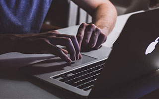 话题｜热刺衰到底！一边是欧冠一边是保级